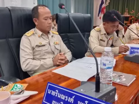 การประชุมสภาเทศบาลตำบลกุดหว้า