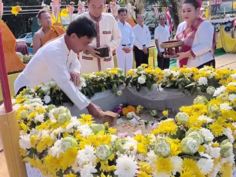 งานบวงสรวงวางศิลาฤกษ์พระธาตุสามหุ้นวัดป่ากุดหว้า วันที่ ๒๗ พฤศจิ