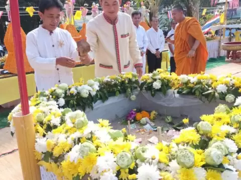 งานบวงสรวงวางศิลาฤกษ์พระธาตุสามหุ้นวัดป่ากุดหว้า วันที่ ๒๗ พฤศจิ